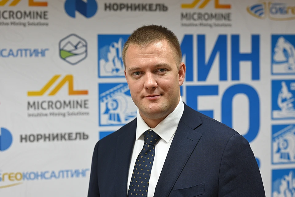 Борис Курцев. гендиректор МАЙКРОМАЙН