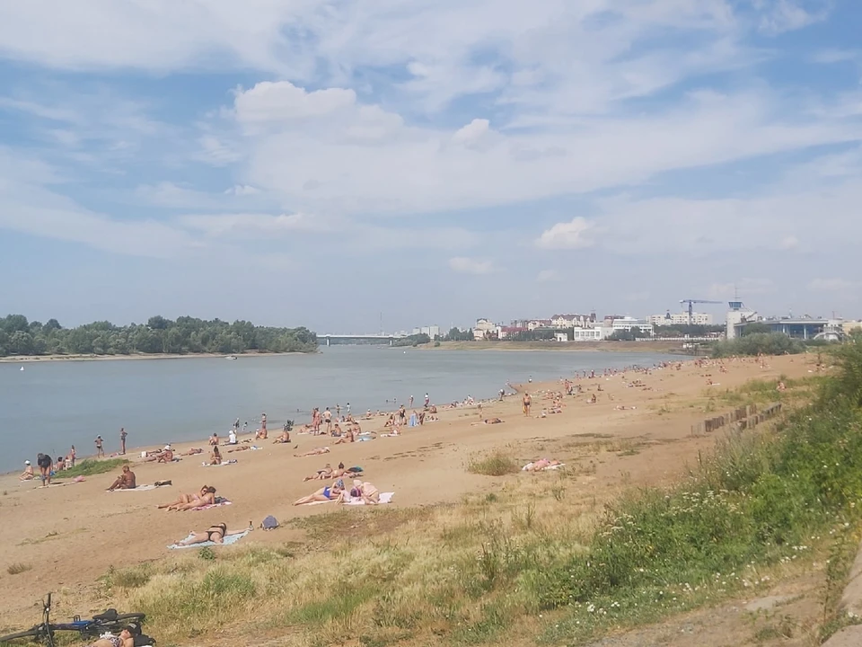 Пойти на пляж в такую жару совершенно не хочется.