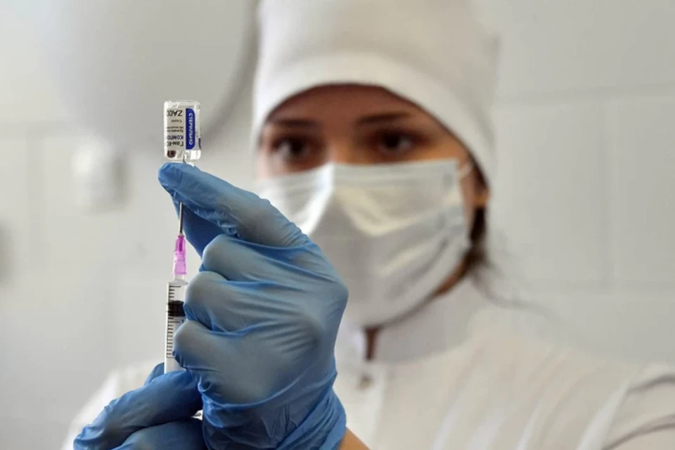 В Югру поступила первая партия вакцины от коронавируса «КовиВак»