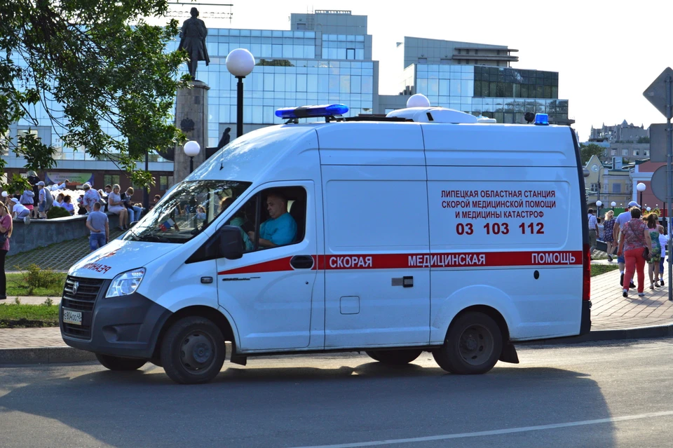 Мобильные пункты вакцинации от коронавируса работают в Липецке