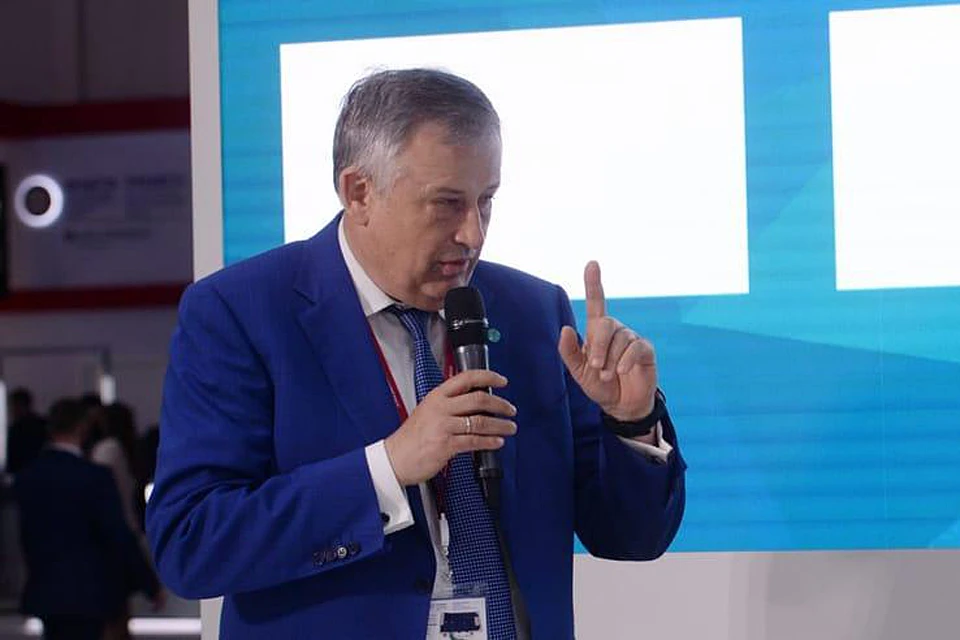 Губернатор Александр Дрозденко предложил изменить критерии оценки Национального рейтинга состояния инвестиционного климата в субъектах РФ. Фото: пресс-служба администрации Ленинградской области