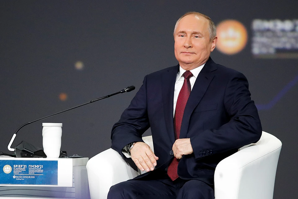 Путин: Россияне смогут более свободно посещать другие страны не раньше сентября