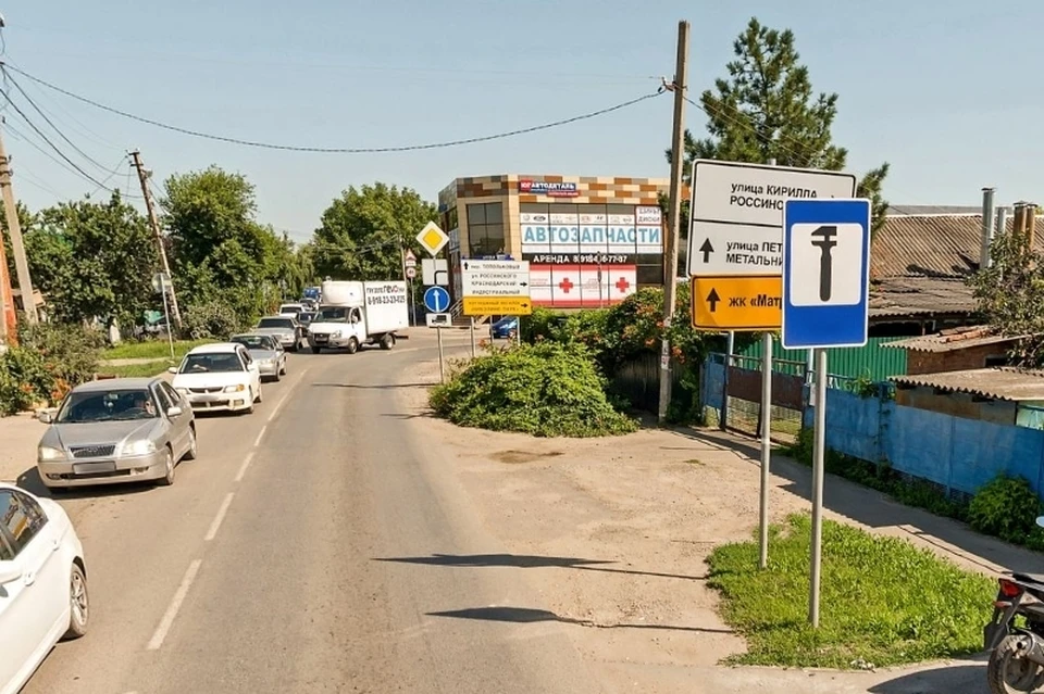 Типичная ситуация на дорогах в переулке Топольковом