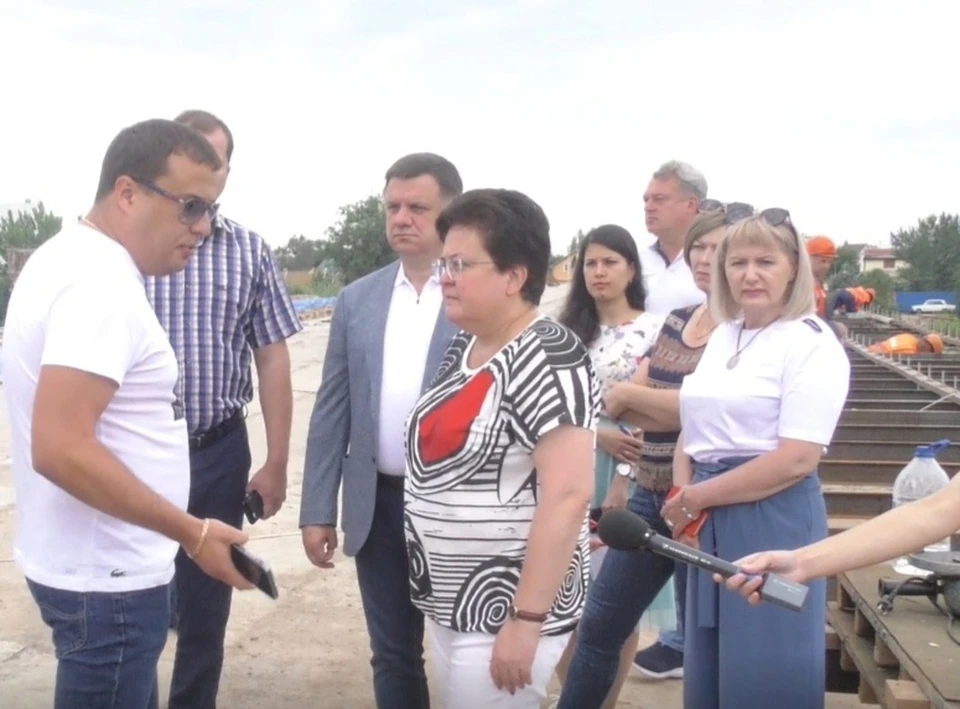 Также глава города Мария Пермякова лично проинспектировала ход работ на Милицейском мосту