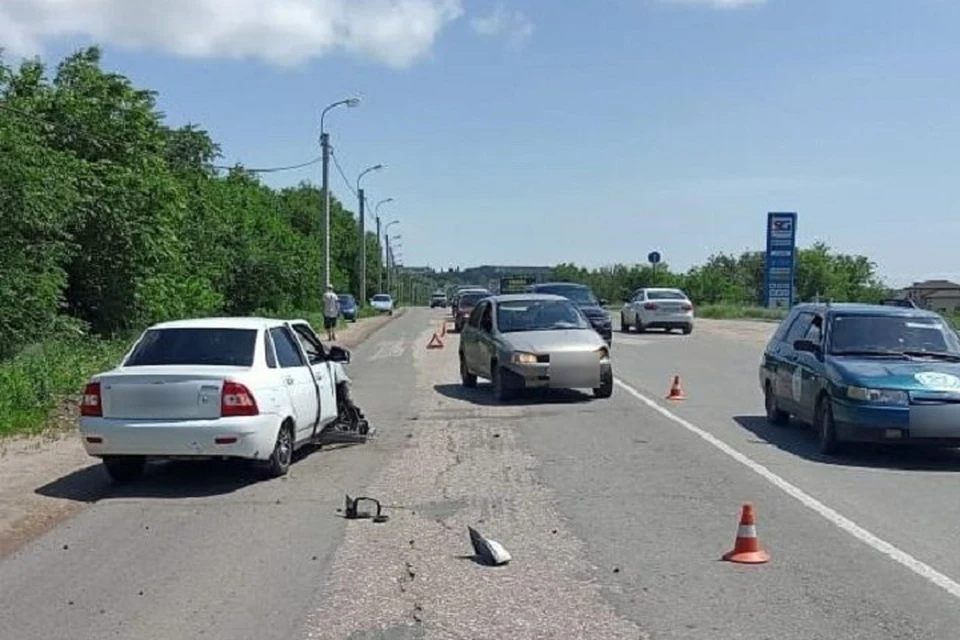 В "Ладу" врезался "ВАЗ".