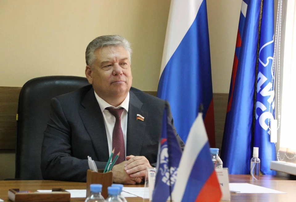 Секретарь регионального отделения партии «Единая Россия», председатель Тульской областной Думы Николай Воробьев.