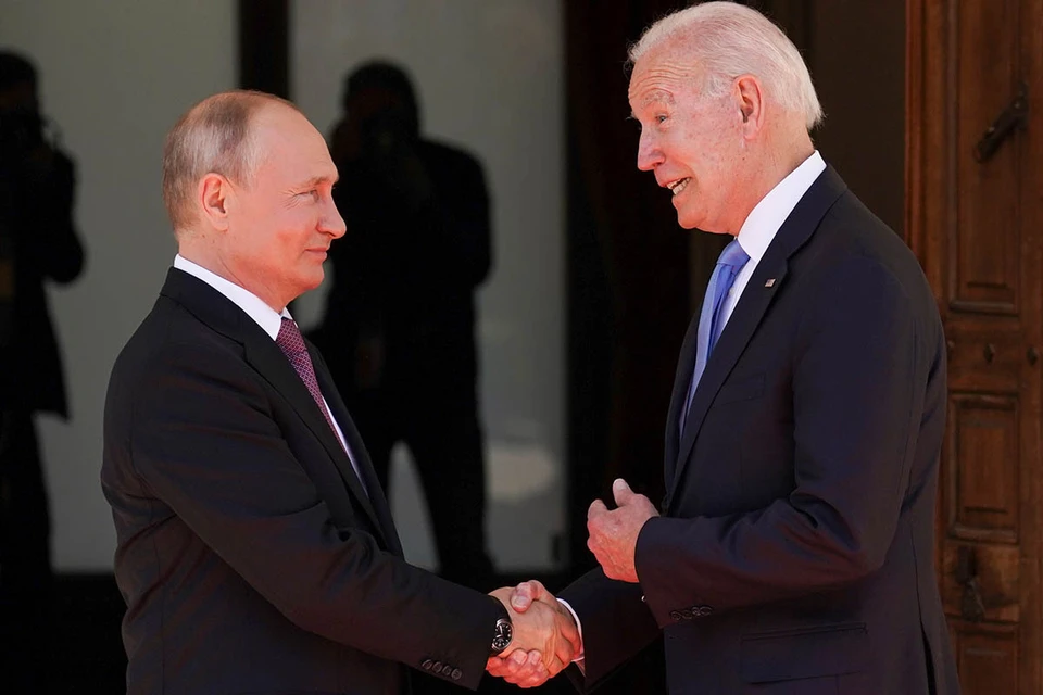 Путин о Байдене: Мы говорили на одном языке, но это не значит, что мы смотрели друг другу в глаза