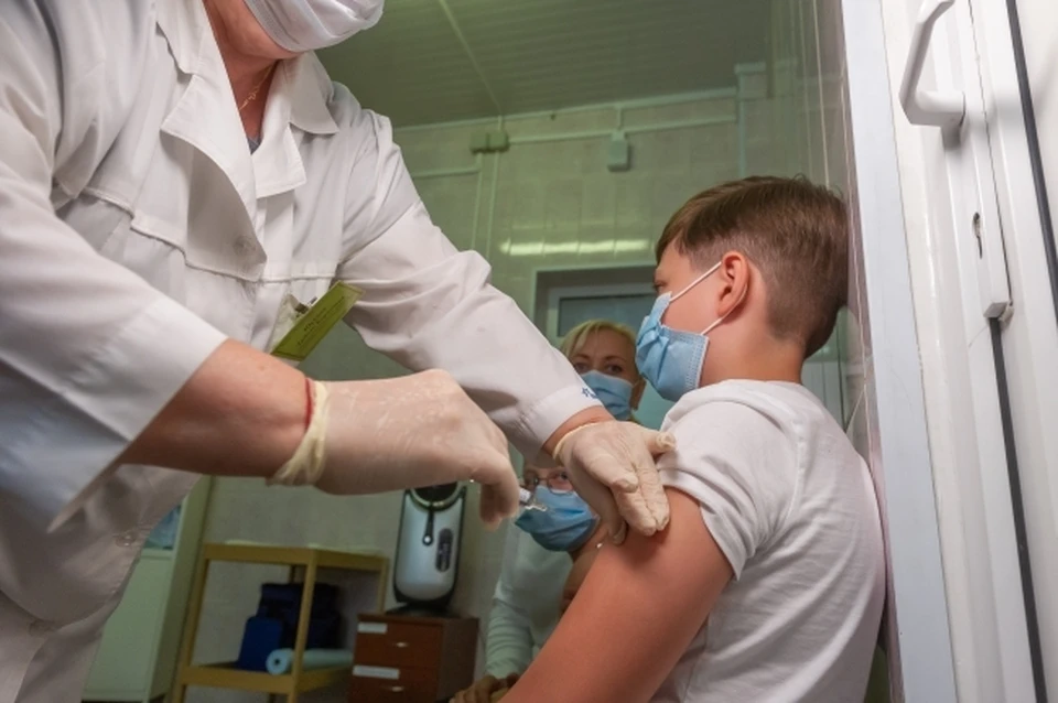 Омичам настоятельно рекомендуют вакцинироваться.
