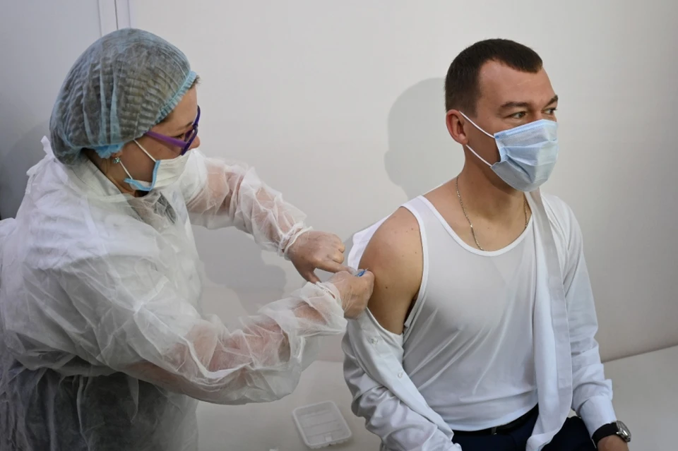 Первый раз глава региона прививался еще в 2020 году, в июле и в августе.
