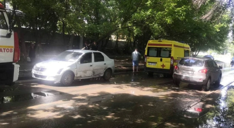 В Ленинском районе столкнулись три автомобиля
