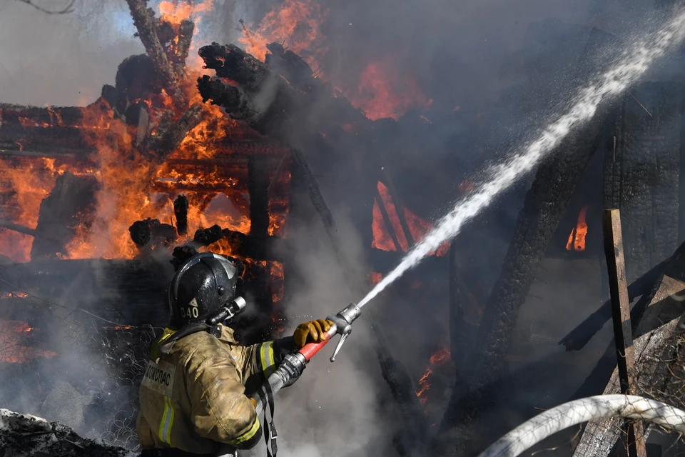 В Кузбассе погибли две женщины при пожаре
