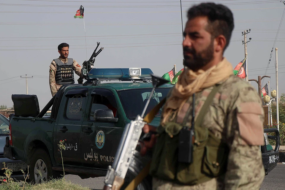 Афганские военные на КПП в провинции Герат на западе Афганистана.