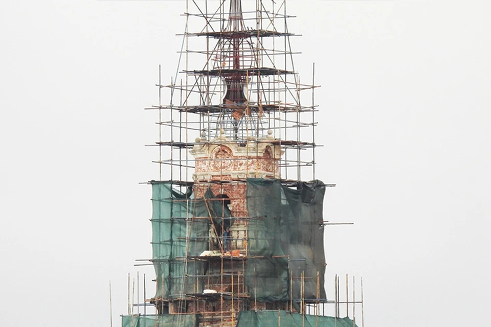 В Калязине продолжается реконструкция колокольни Николаевского собора Фото: vk.com/id528759846/Александр Дмитриев