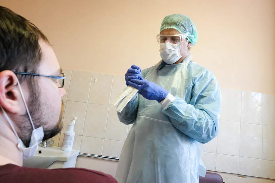 Больше 29 000 человек сдали тест на коронавирус за сутки в Петербурге.