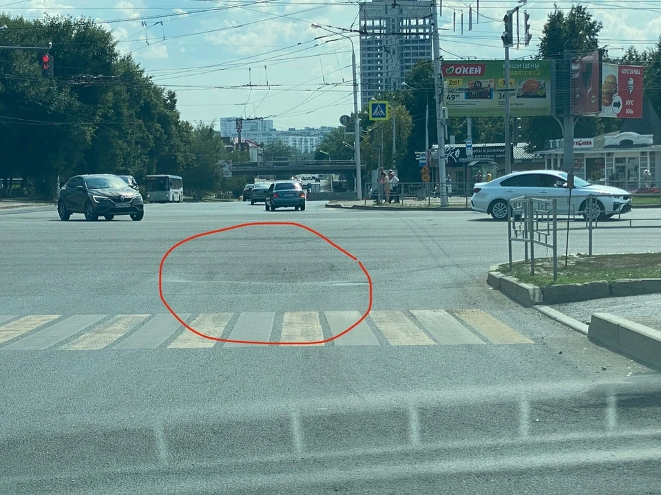 Для наглядности автор приложил фото и отметил на нем опасное место.