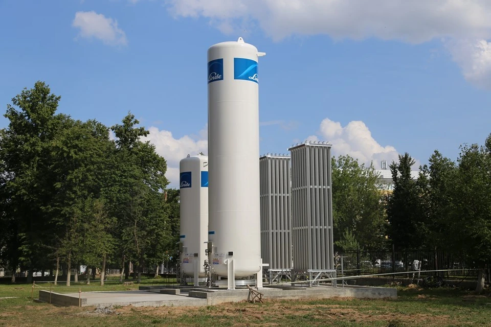 Резервуары газификации кислорода в больнице им. Семашко в Орле. Фото: пресс-служба Правительства Орловской области.