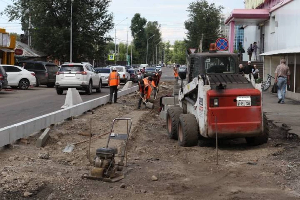 По плану дорога преобразится через полтора месяца. Фото: пресс-служба администрации Иркутска.