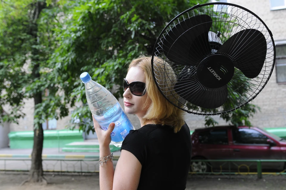 В жаркие дни люди скупили все вентиляторы в Хабаровске