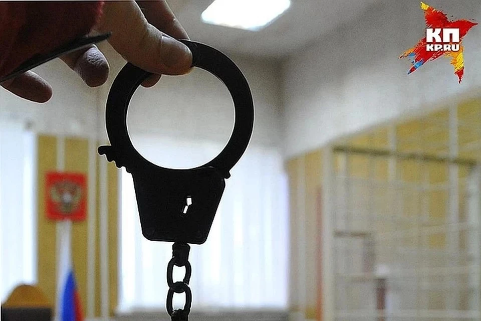 Подозреваемый в грабеже арестован.