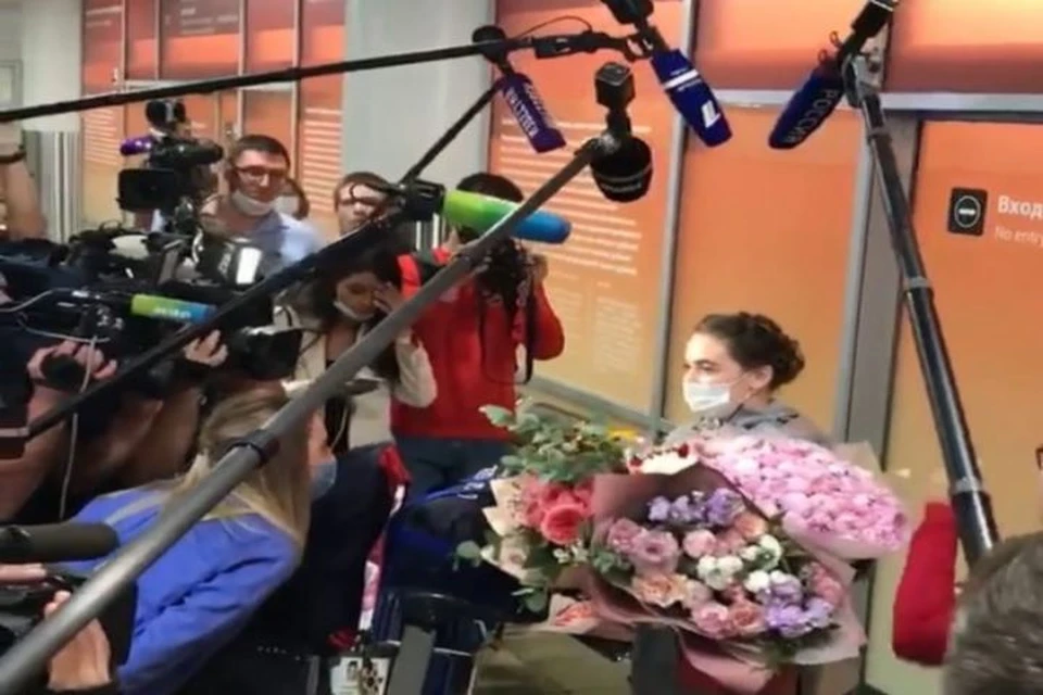 Вернулась на Родину: ярославская спортсменка Анастасия Галашина прилетела с Олимпиады. ФОТО: скрин из видео со страницы в Фейсбуке Валерия Галашина