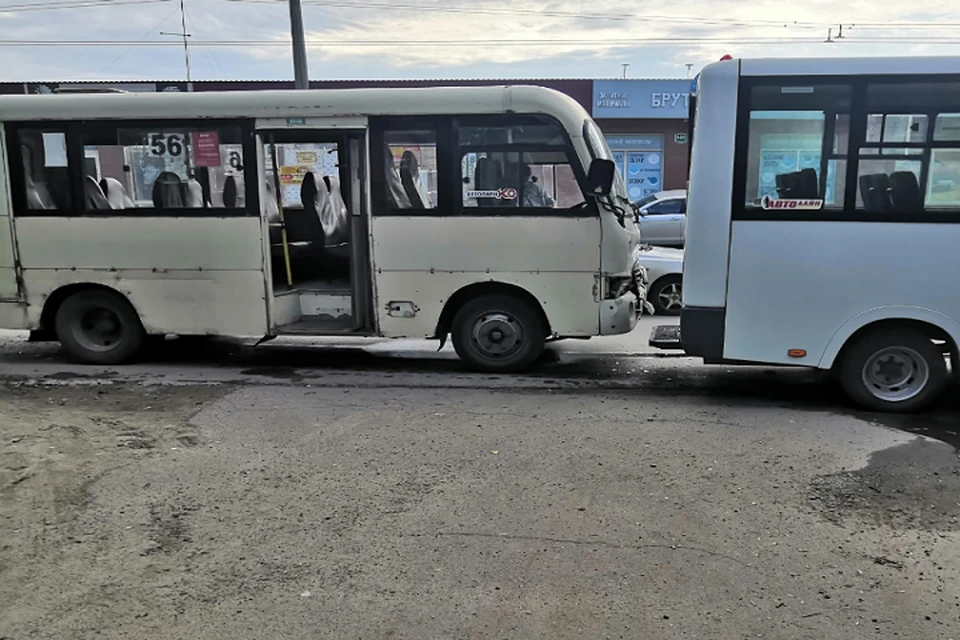 Предварительно, мужчина за рулем Hyundai HD не выдержал безопасную дистанцию. Фото: отдел пропаганды УГИБДД