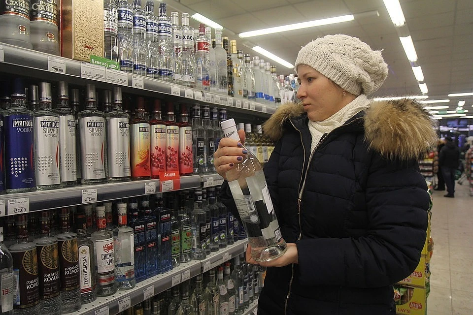Бизнес попросил правительство заморозить акцизы на алкоголь до 2024 года