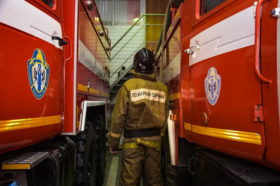 Горело всего 10 квадратных метров внутри частного дома, но этого огню хватило, чтобы унести жизнь