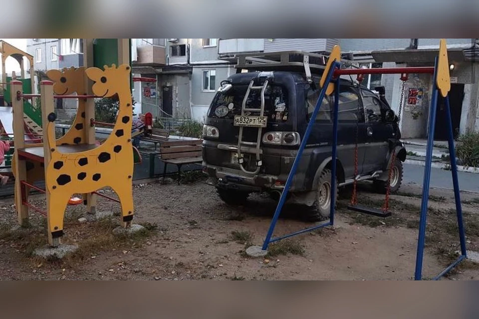 Вот такая вот картина «нарисовалась» в одном из дворов