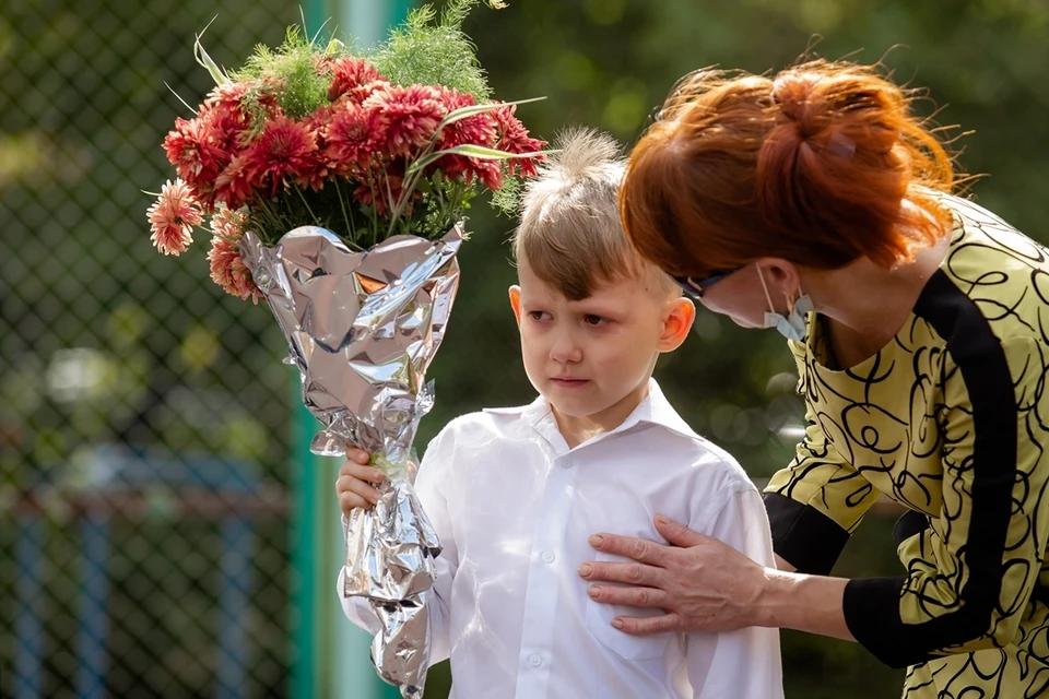 Ростовские флористы уже начали готовить букеты для учителей.