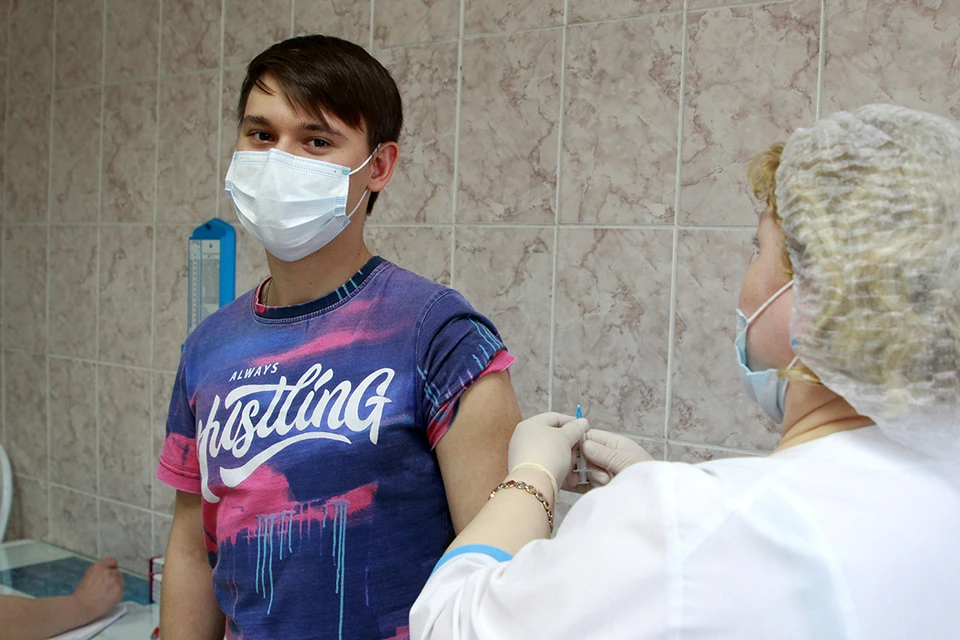 Более 96 тысяч жителей заразились COVID в Иркутской области с начала пандемии.