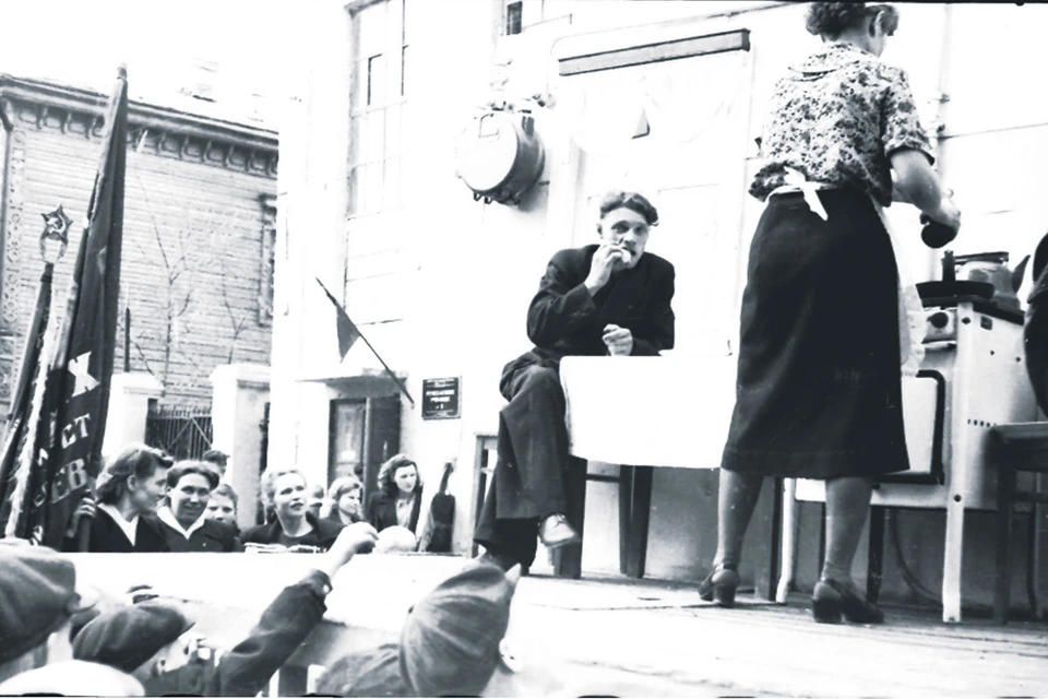 Газовая плита была важным участником первомайской демонстрации в 50-х… Фото: предоставлены ООО «СВГК»
