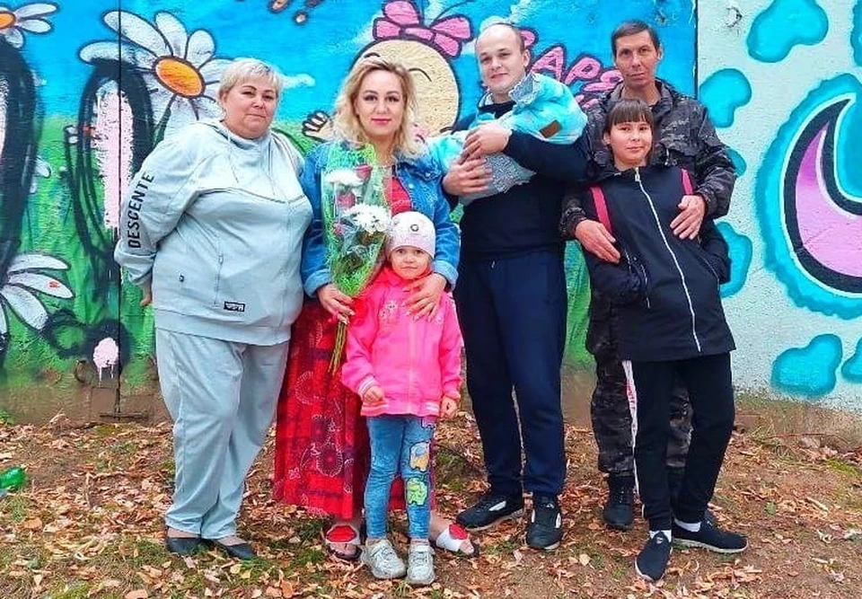 Через несколько дней после родов Оксану и Добрыню выписали из роддома. Фото: семейный архив.