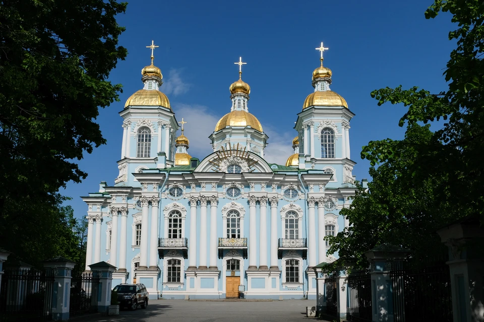 Полы церкви при Смольном соборе в Петербурге отреставрируют за 5,4 млн рублей