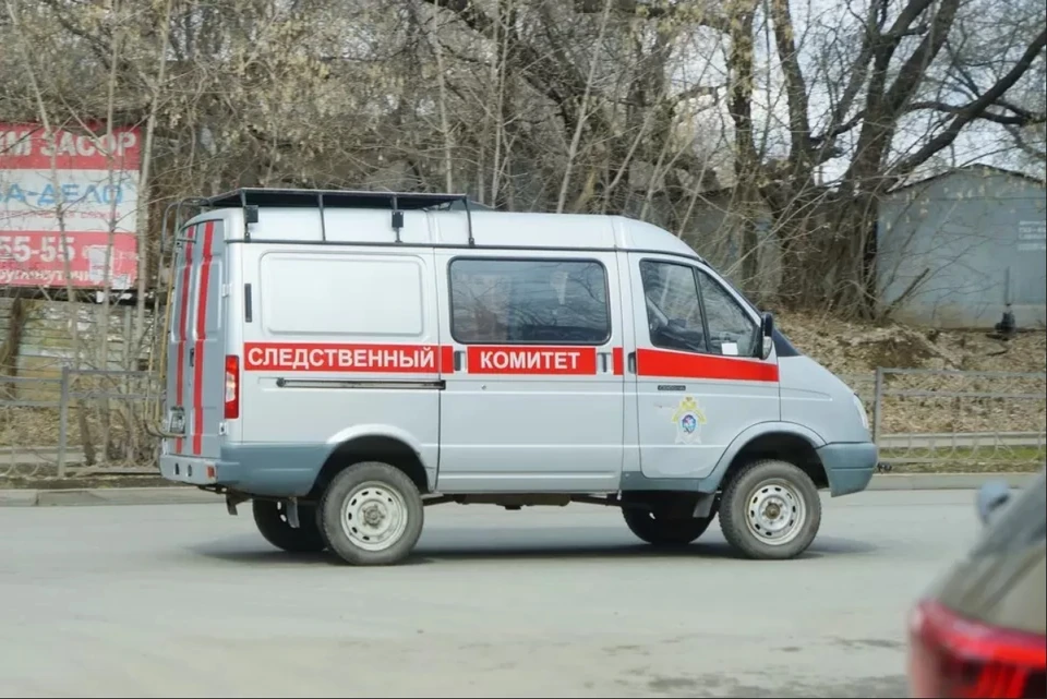 Следователи выяснят, почему парень решился на суицид.