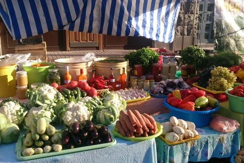 Продукты будут продавать на 10-15% дешевле обычных расценок. Фото: сайт правительства РО