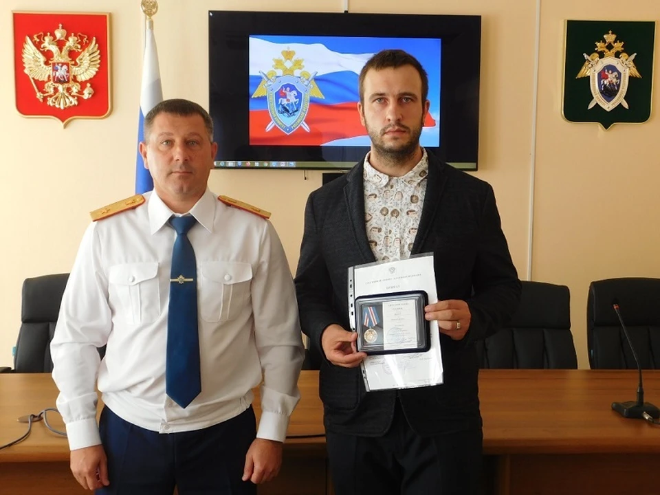 Медик помог людям рискуя жизнью