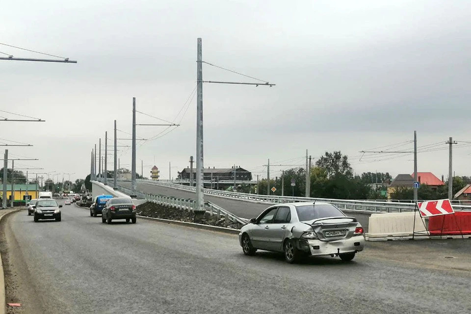Движение по новой развязке у Самарского (Фрунзенского) моста пустят на 10 месяцев раньше, чем собирались изначально.