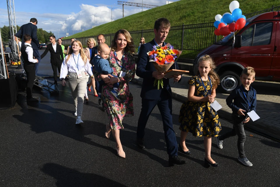 Многодетные родители в Ленинградской области могут купить на материнский капитал лекарства для детей или использовать его на платные медицинские услуги. Фото: пресс-служба правительства Ленинградской области.​