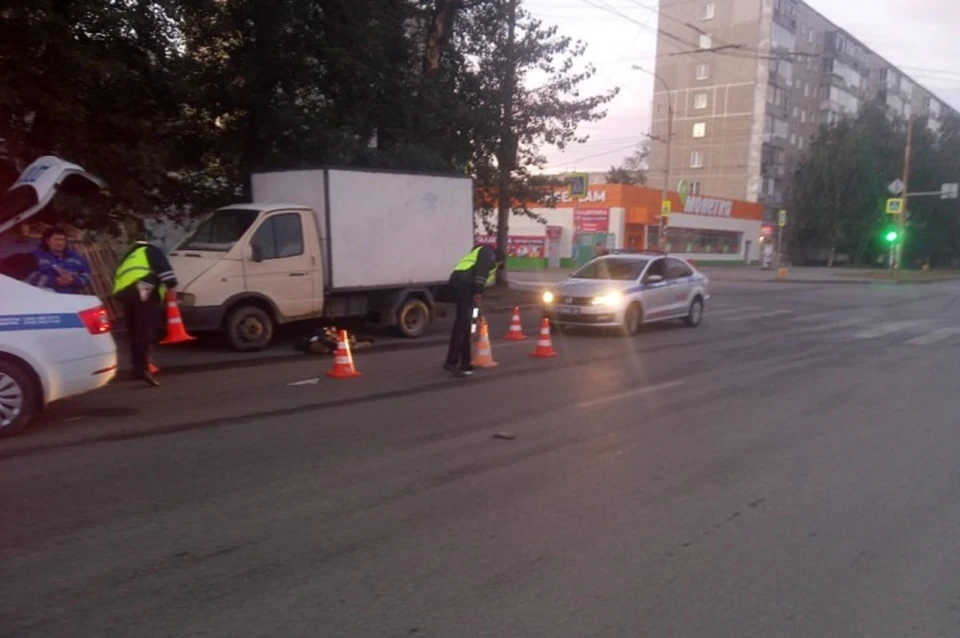 Сейчас полиция ищет неустановленного водителя. Фото: отделение пропаганды ГИБДД по Екатеринбургу