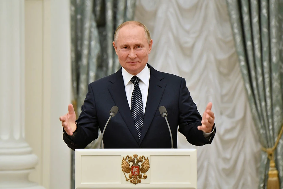 Владимир Путин принял в Екатерининском зале Кремля победителей токийской паралимпиады.