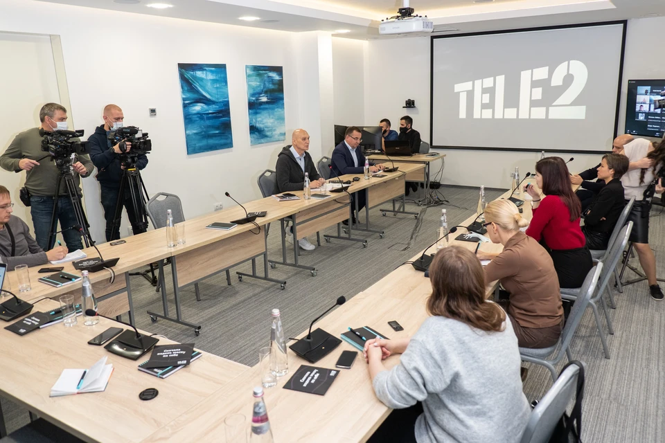 Руководитель компании отметил, что Tele2 делает услуги на рынке прозрачными. Фото: Tele2
