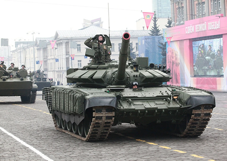 Военную базы РФ в Таджикистане усилят новыми танкам из-за ситуации в Афганистане