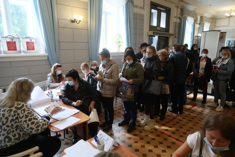 В Красноярске на некоторых участках образовалась толпа