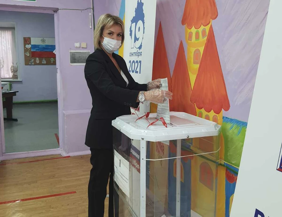 Глава города Тулы, член фракции «Единая Россия» Ольга Слюсарева приняла участие в голосовании.