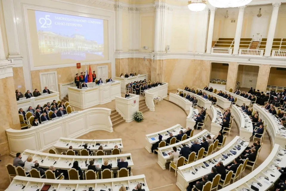 Седьмой созыв ЗакСа Петербурга будет состоять, предварительно, из депутатов, состоящих в шести партиях.