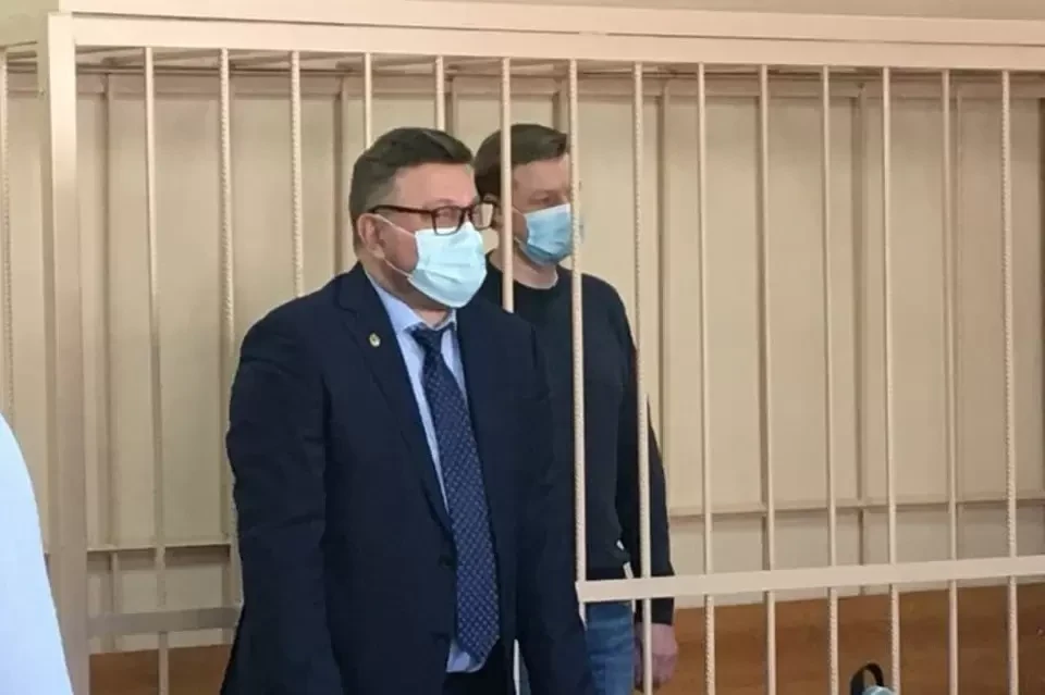 Сторона защиты просила выпустить Пашкова под домашний арест либо под ограничение определенных действий.
