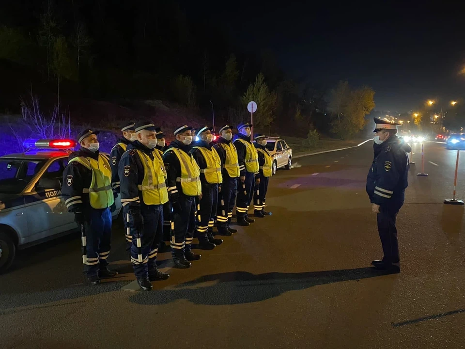 Сотрудники ГИБДД напоминают о том, что соблюдение ПДД жизненно важно, поэтому необходимо их знать и соблюдать.