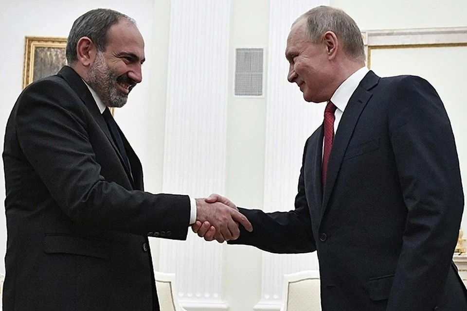 Путин встретился с Пашиняном