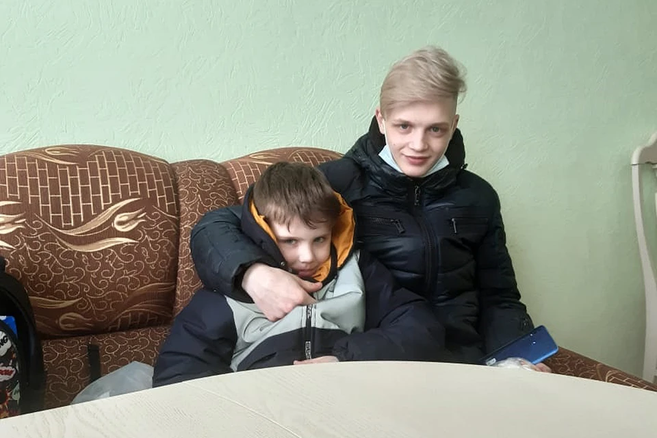 Даня с Витей в детском доме