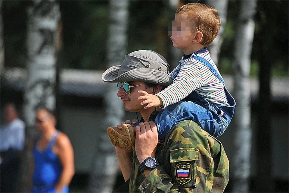 Отмечать праздничную дату российские отцы теперь будут ежегодно